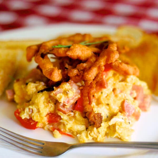 Roasted Red Pepper and Country Ham Scramble with Tempura Red Onion