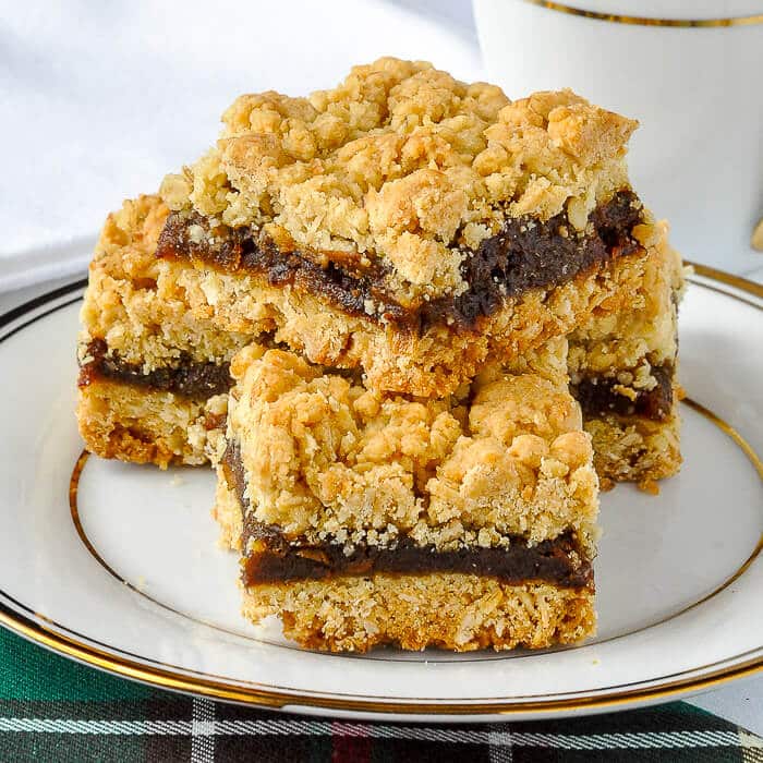The Best Newfoundland Date Crumbles Recipe featured image