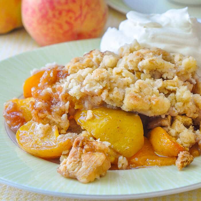 Old Fashioned Peach Crumble