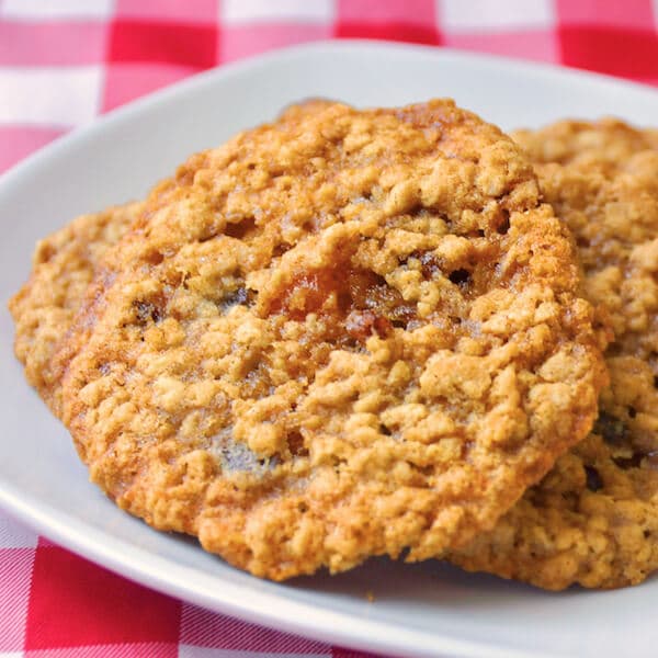 Apricot Raisin Five Spice Oatmeal Cookies