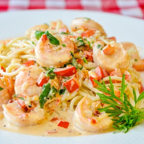 Spicy Creamy Garlic Shrimp Pasta close up image for featured photo