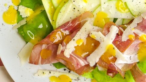 orange mango salad dressing How to make Sweet-Spicy Mango Salad Dressing