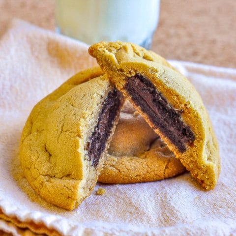 Fudgeeo Stuffed Peanut Butter Cookies2