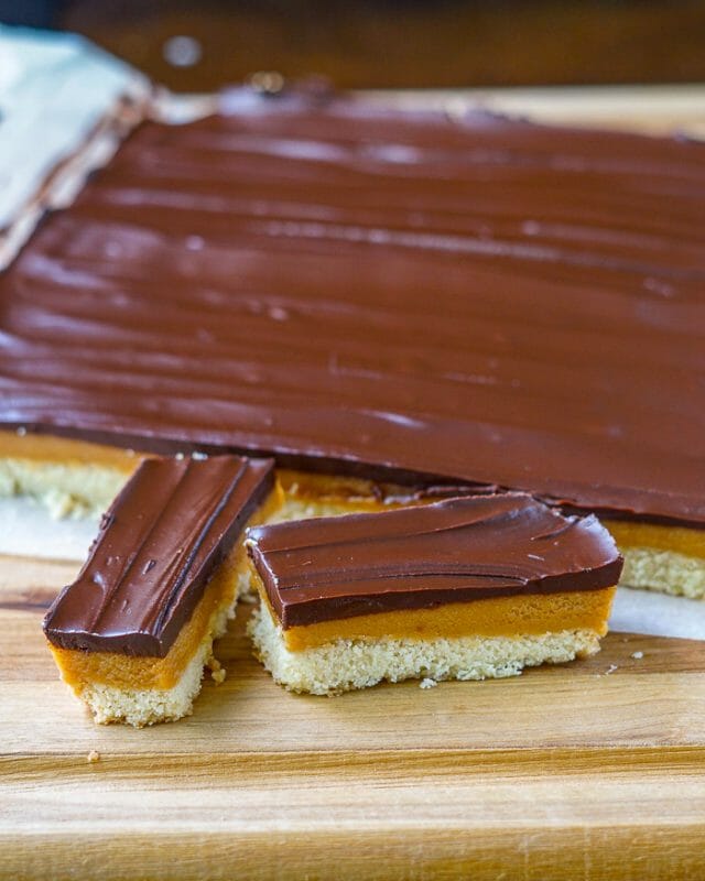 Twix Cookies a.k.a. Millionaire's Shortbread! Easy to make & so decadent!