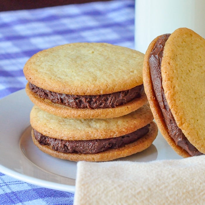 Vanilla Fudge Sandwich Cookies square cropped close up featured image