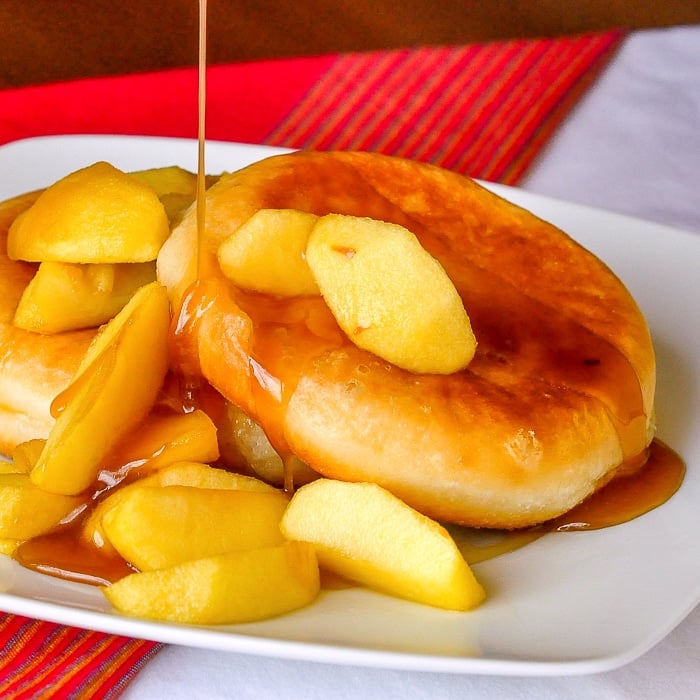 Maple Brown Sugar Apples close up photo shown with toutons