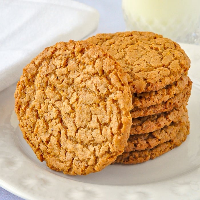 Auntie Crae's Plantation Chews close up of a stack of cookies on a white plate.