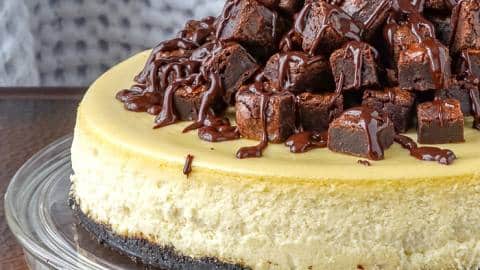 Brownie Cheesecake featured image for search.
