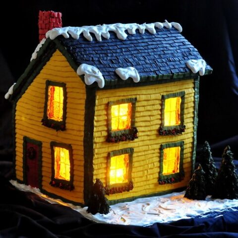 Detailed Instructions for Making a Lighted Gingerbread House