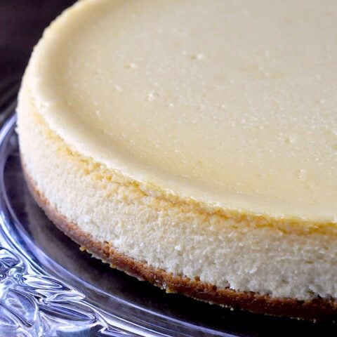 How to Make Perfect Cheesecake (Step-by-Step Recipe)