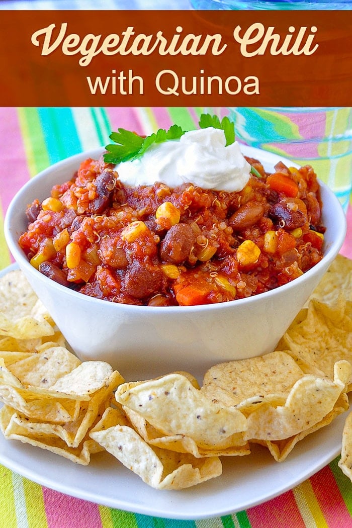 Quinoa Vegetarian Chili image with title text for Pinterest.