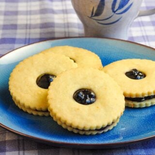 Lemon Blueberry Jammie Dodgers