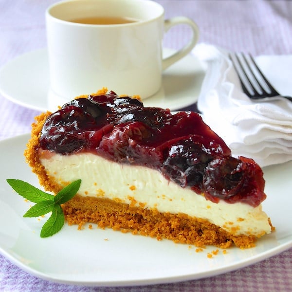 No Bake Cherry Cheesecake Pie