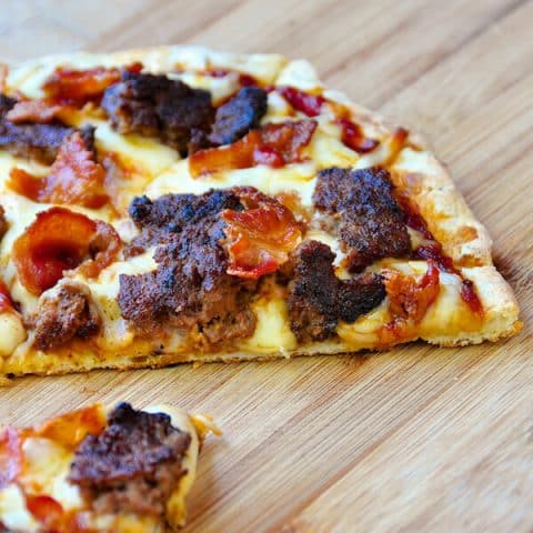 Grilled Bacon Cheeseburger Pizza