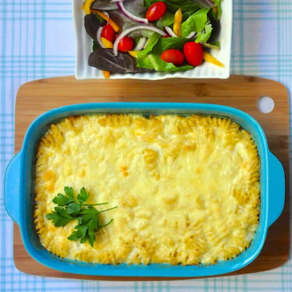 Alfredo Mac and Cheese so creamy, cheesy delicious!