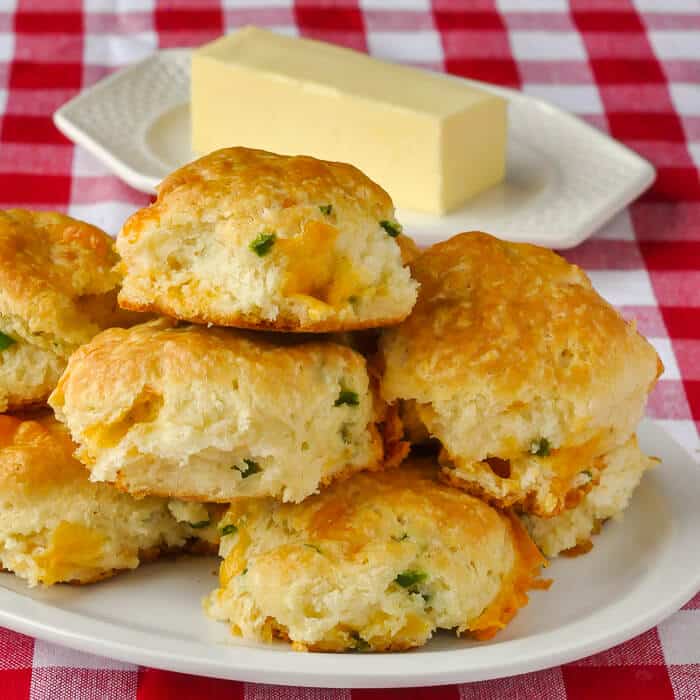 Cheddar Jalapeño Biscuits