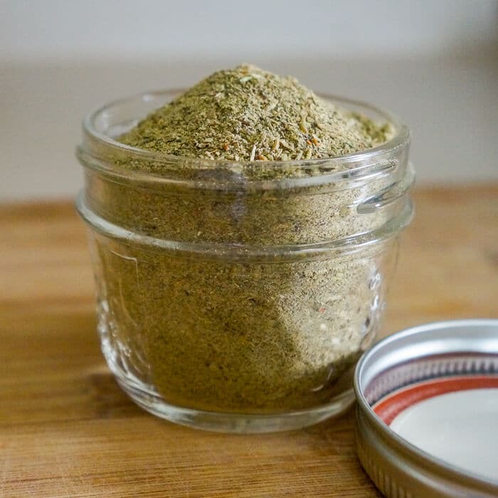 https://www.rockrecipes.com/wp-content/uploads/2017/04/Homemade-Italian-Seasoning.jpg