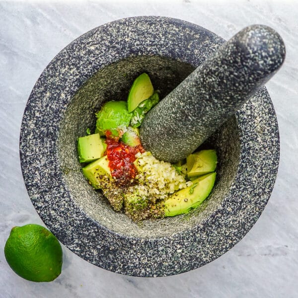 Taco Wings with Spicy Guacamole Dip. For Cinco de Mayo or Super Bowl!!