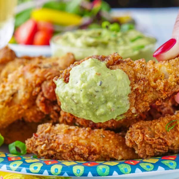 Taco Wings with Spicy Guacamole Dip. For Cinco de Mayo or Super Bowl!!