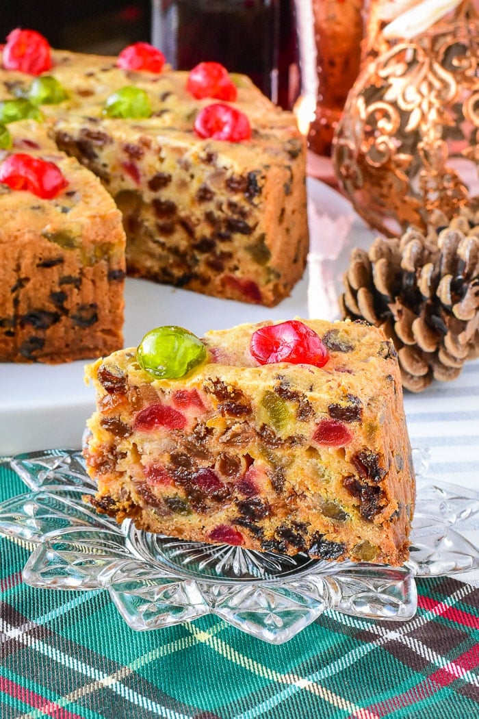 Peach fruitcake slice