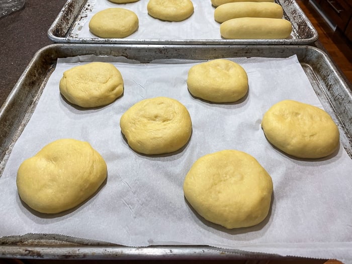 How to make the best hamburger buns photo showing buns after the final rise