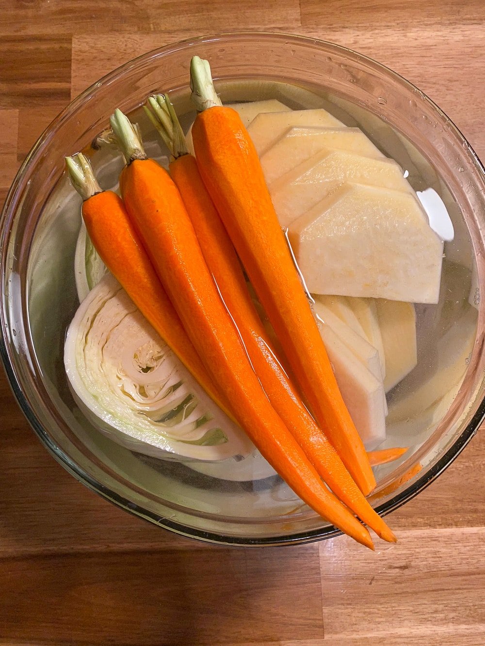 Veggies for the pot.