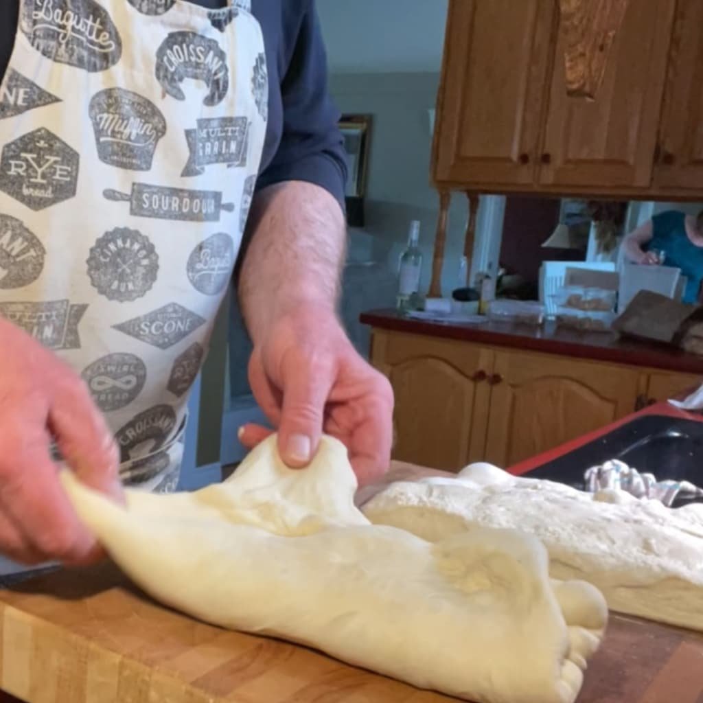 How to make artisan sourdough bread. FOLDING A BATARD.