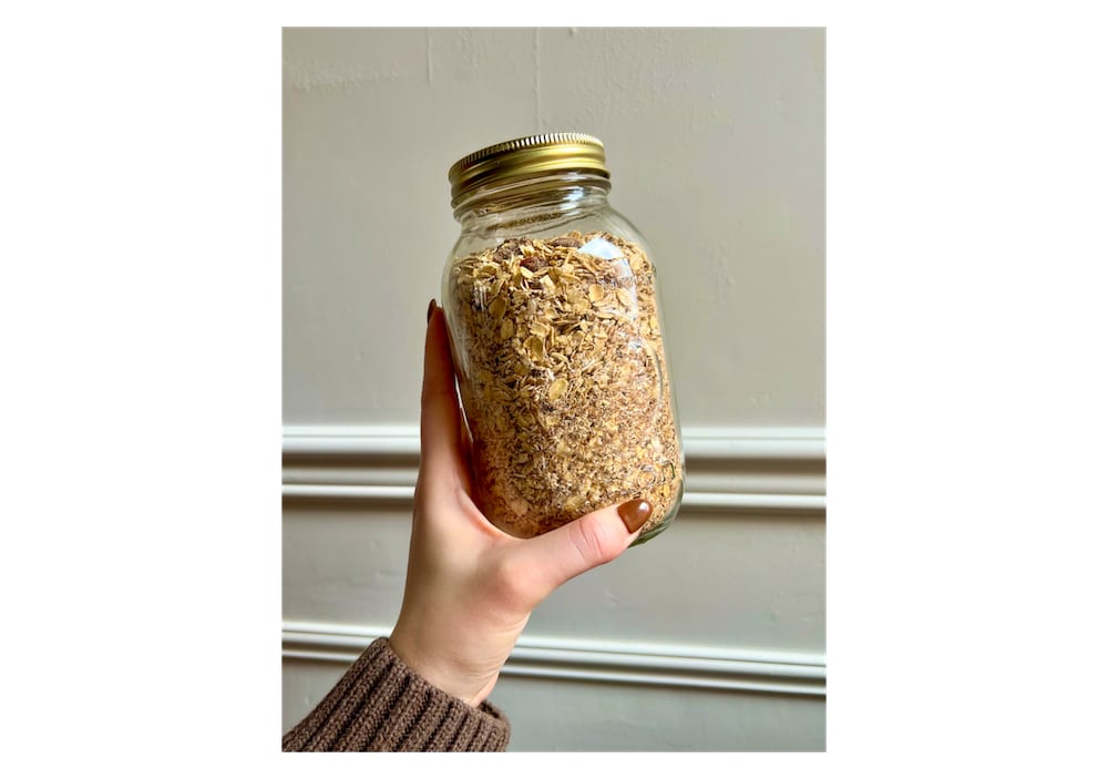 Photo of a finished mason jar of homemade instant oatmeal