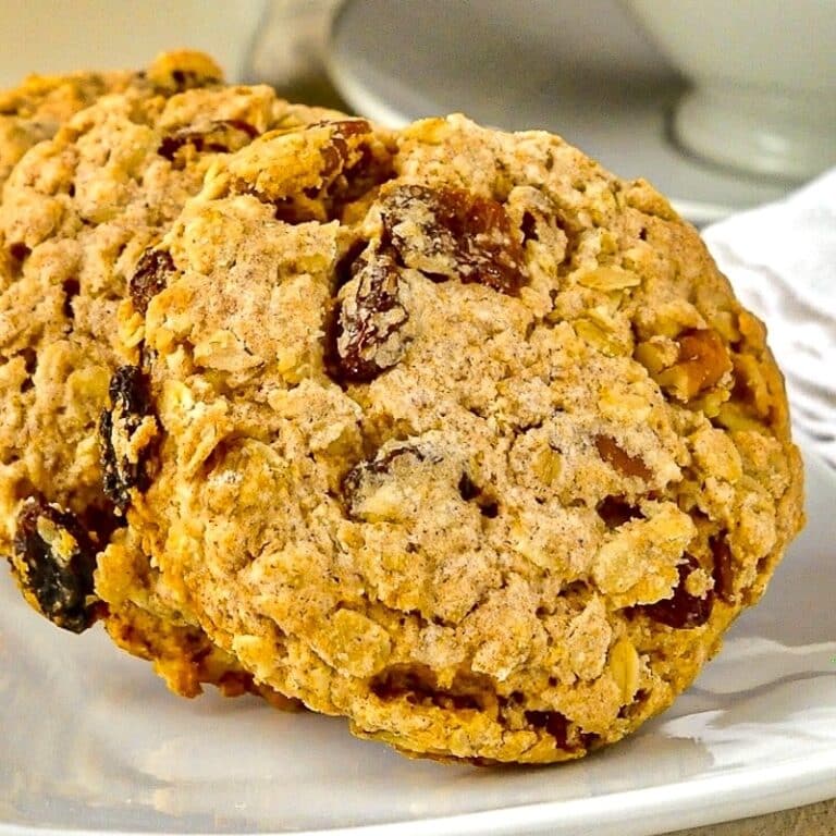 Pecan Raisin Oatcakes close up photo.