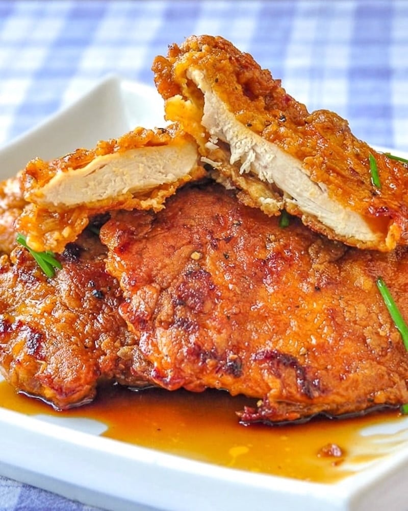Close up pohoto Double-Crunch-Honey-Garlic-Chicken-the-baked-version-with-title-text-for-Pinterest