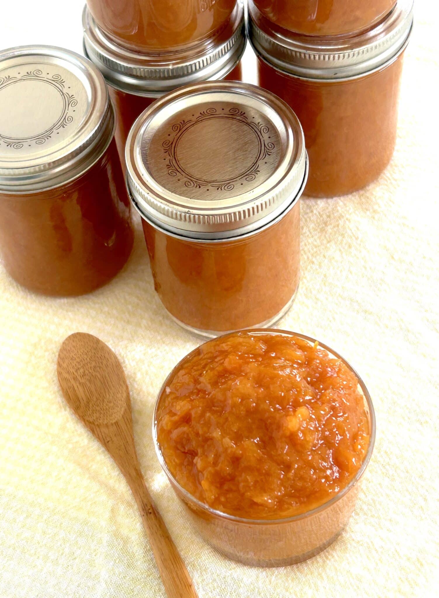 Photo showing bottled fakeapple jam