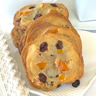 Crispy Chewy Apricot Raisin Cookies square cropped for featured image