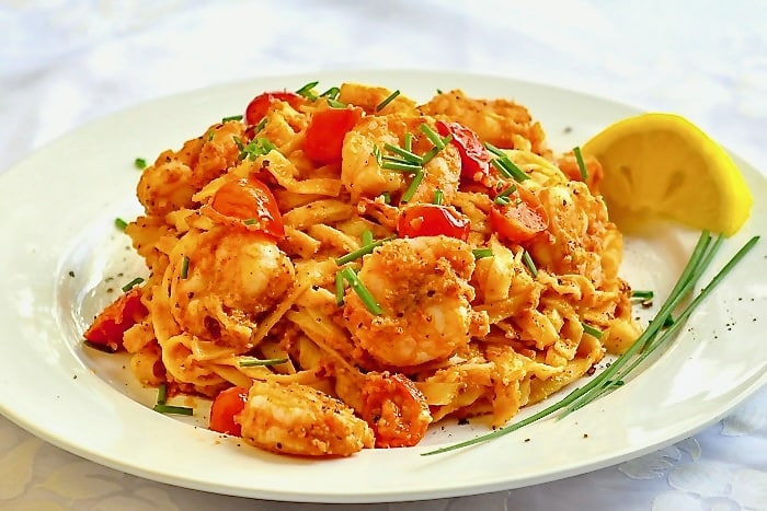 Almond Sun Dried Tomato Pesto Linguine wide photo of full plate