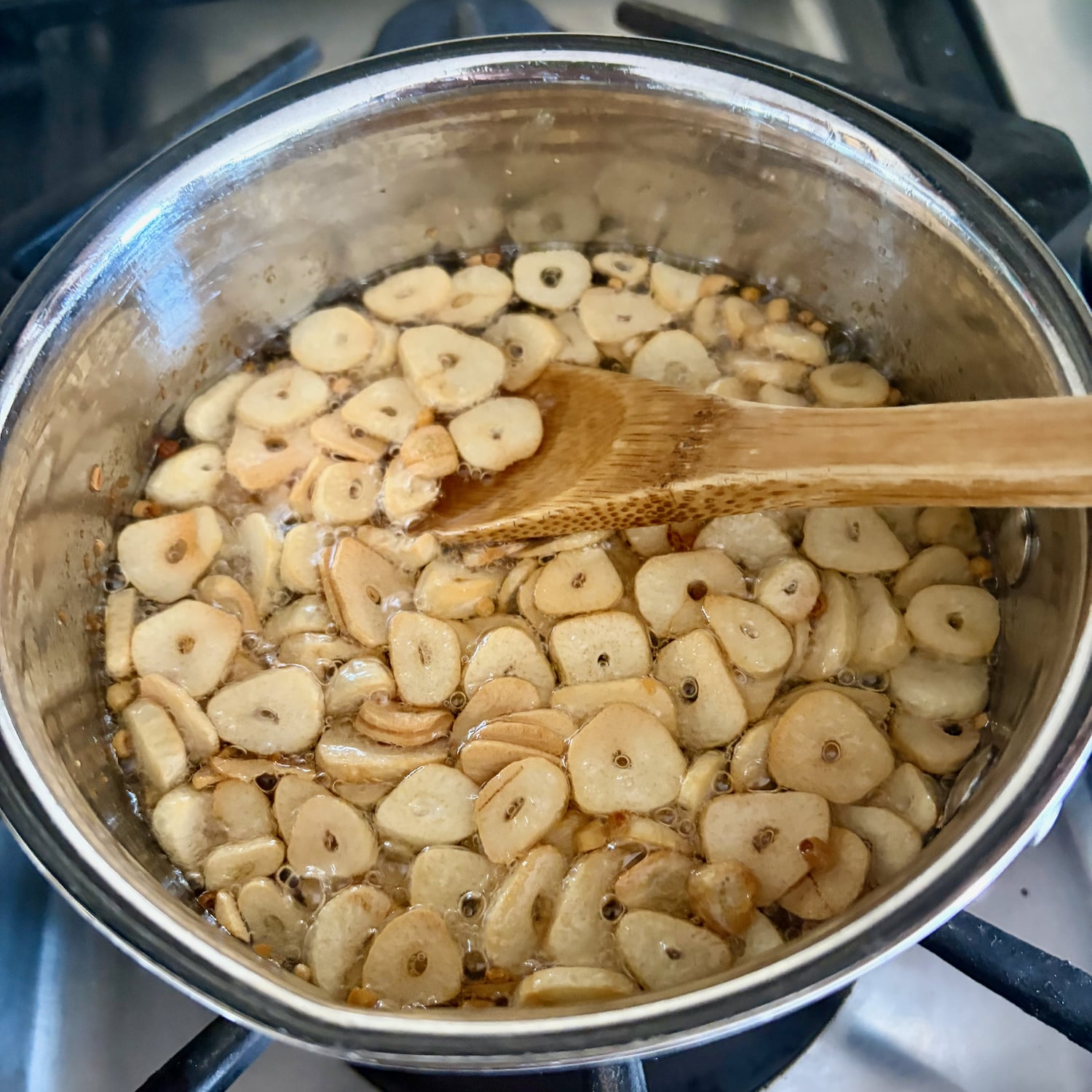 photo of crispy garlic getting a darker colour