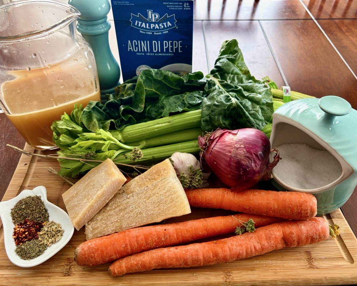 Photo of all the ingredients necessary to prepare Italian wedding soup
