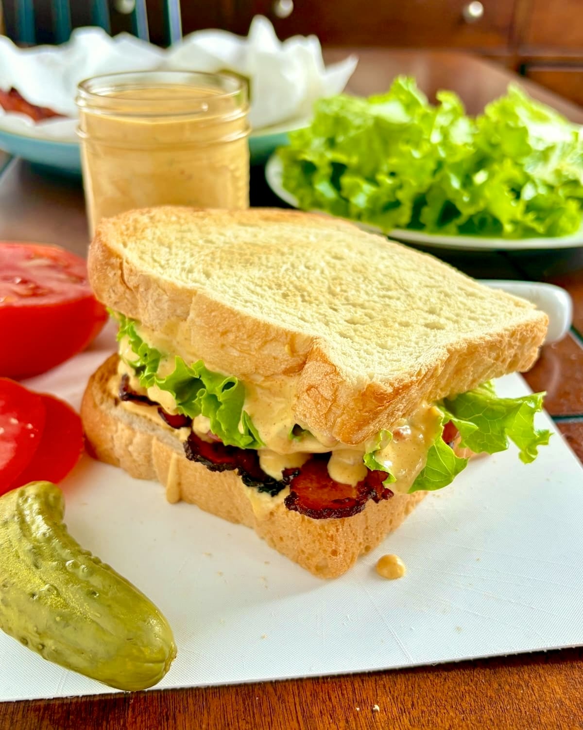 Photo of a BLT sandwich uncut
