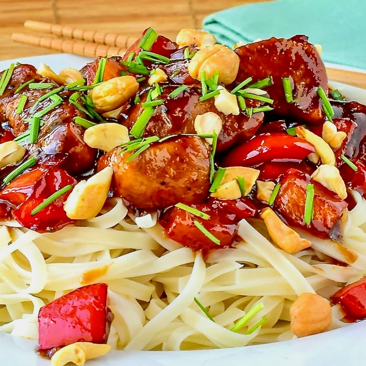 Kung Pao Chicken close up photo of one serving for recipe featured image