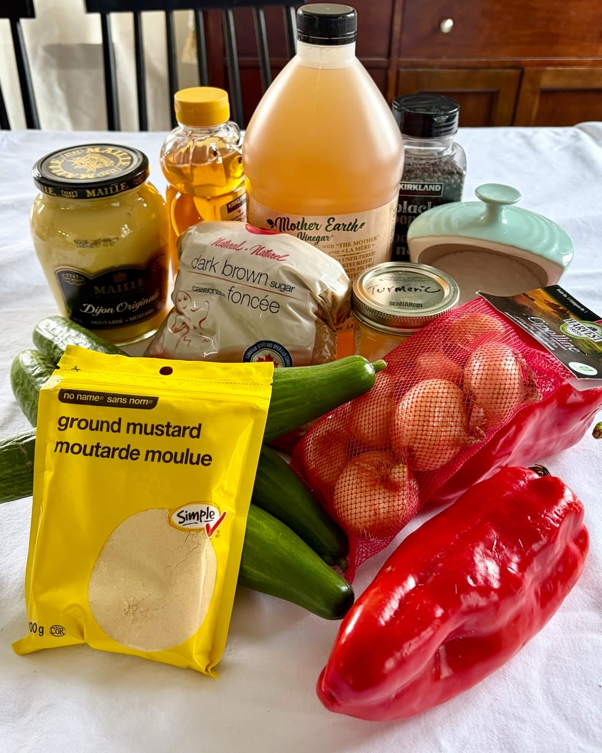 Photo of the ingredients for the pickles.