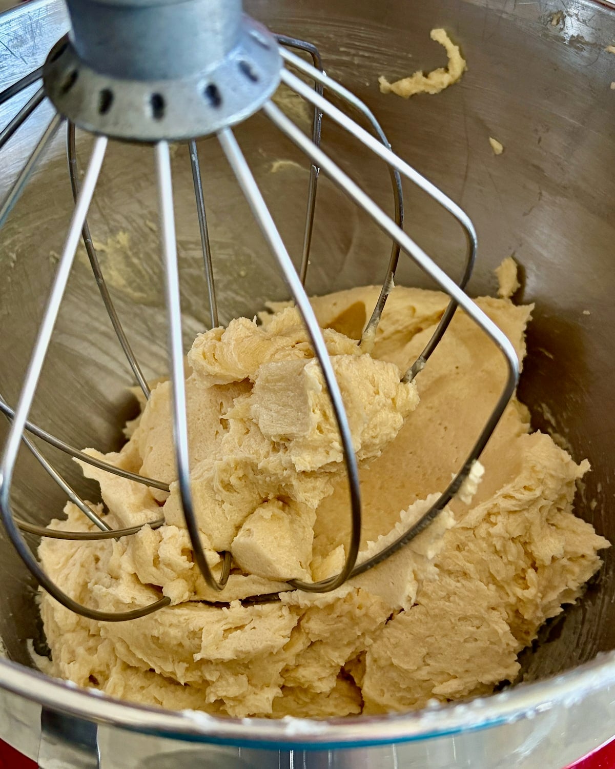 Photo of butter and sugar being creamed for ermine cream frosting